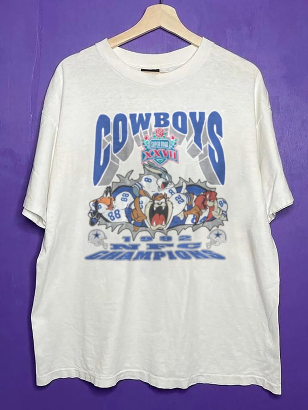 Vintage Dallas Cowboys 1992 Looney Tunes Taz Shirt, Football NFL Men Women Shirt